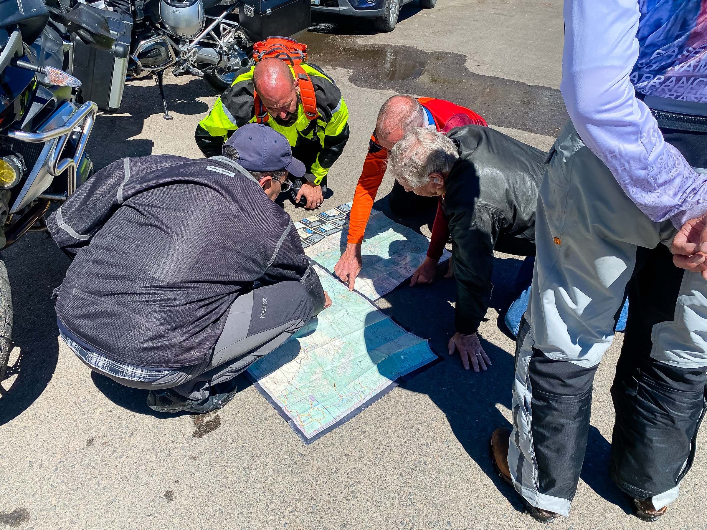 Scott Dunaway, Doug, Dermot Rafferty and Matt Kucharski checking the map.